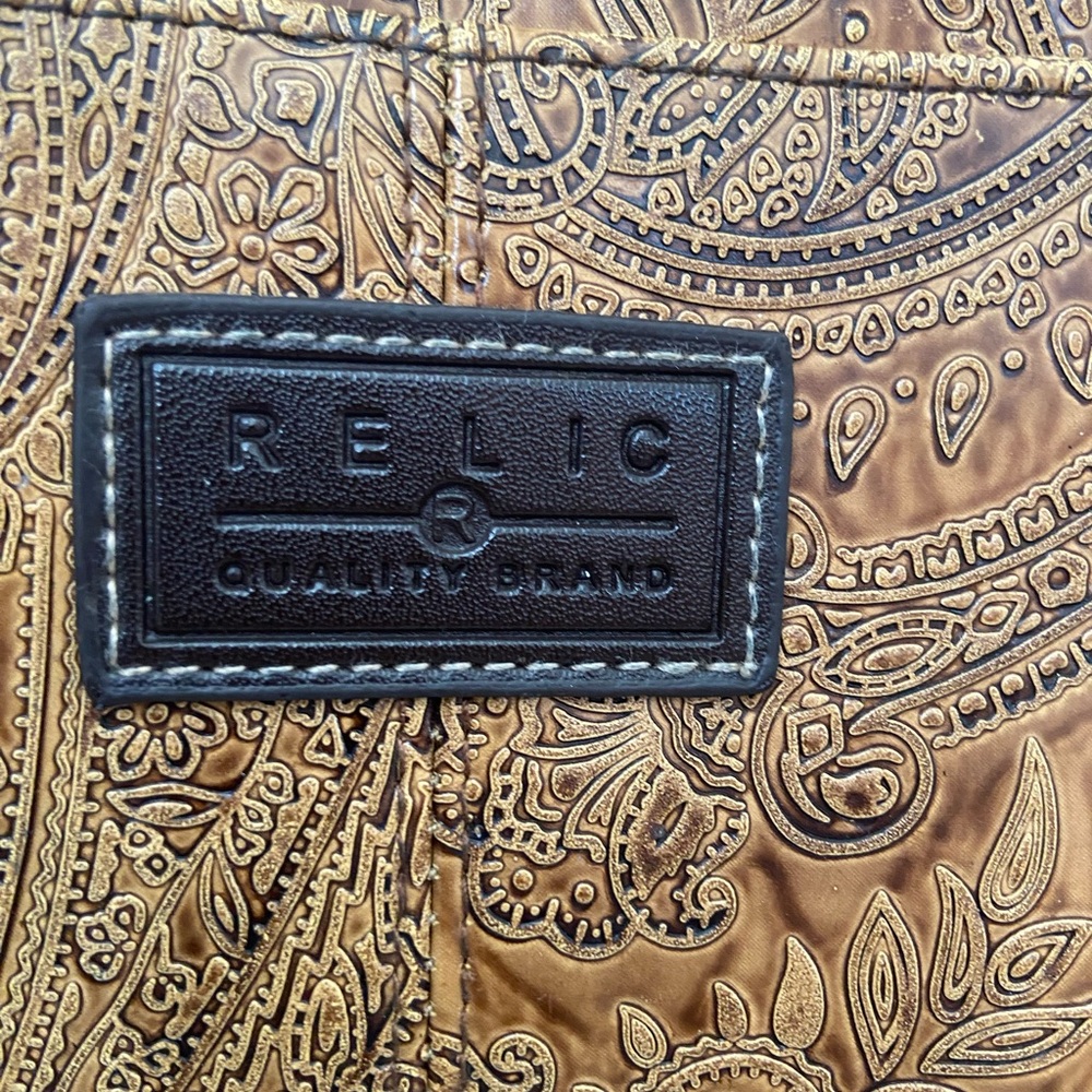 Relic Brown Paisley Embossed Accessory - Picture 4 of 7
